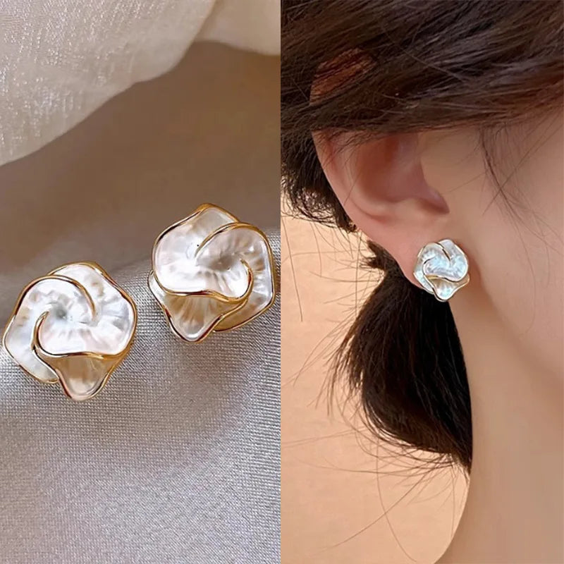 pearl rose earring